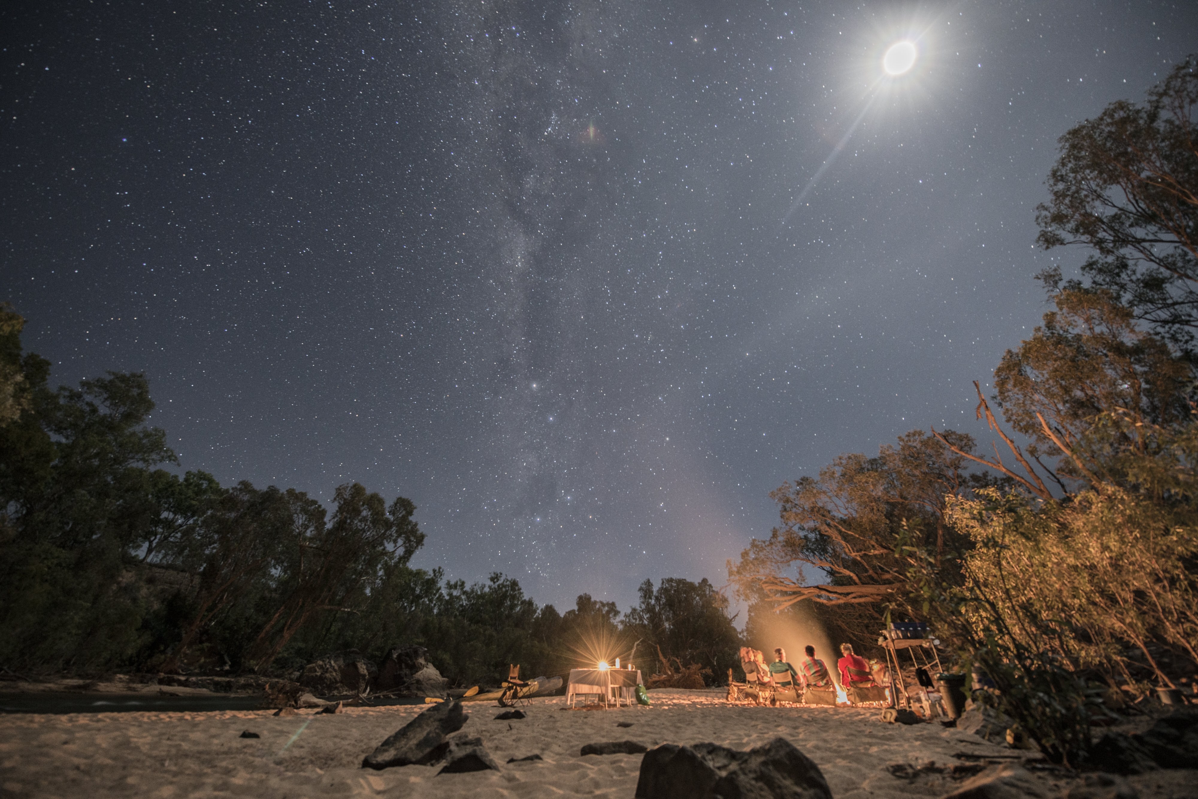 Au gecko canoeing night campfire stars katherine personal detailed solo best travel time