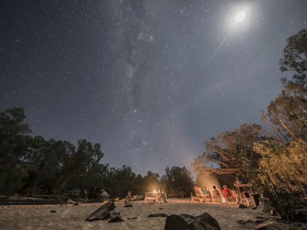 Au gecko canoeing night campfire stars katherine personal detailed solo best travel time