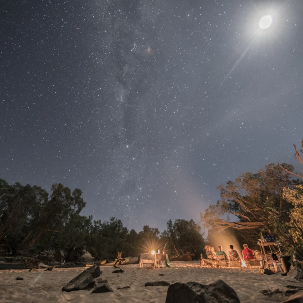 Au gecko canoeing night campfire stars katherine personal detailed solo best travel time