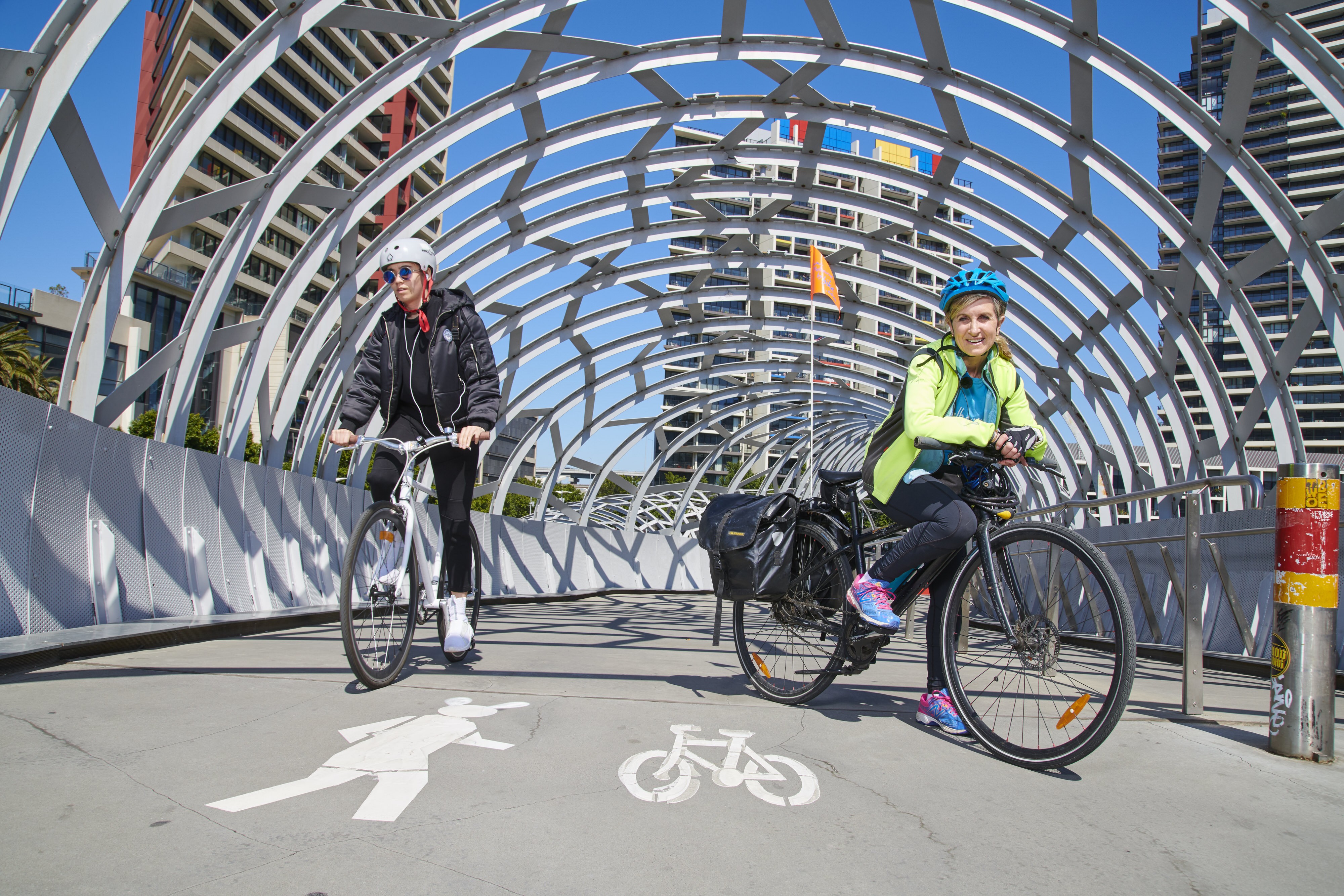 Au melbourne bike tour city solo see and do active