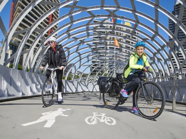 Au melbourne bike tour city solo see and do active