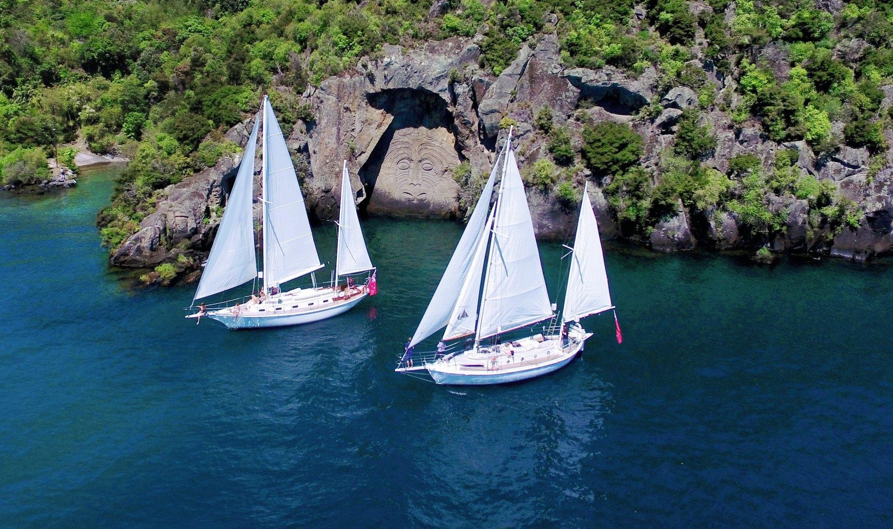 Nz taupo lake barbary scenic cruises