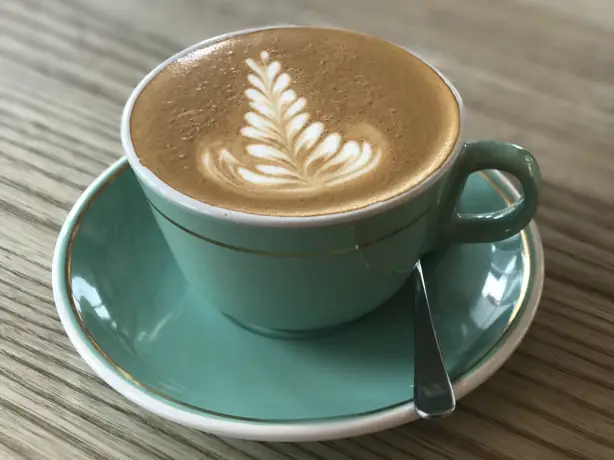 Nz wellington local cafe coffee cup food tour