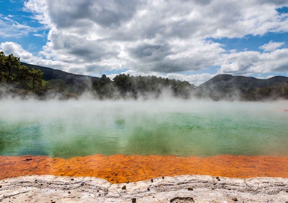 Hot springs nz hero