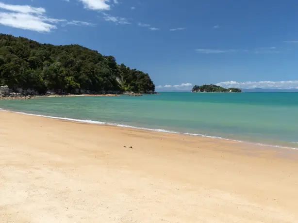 nz-abel tasman- golden beach
