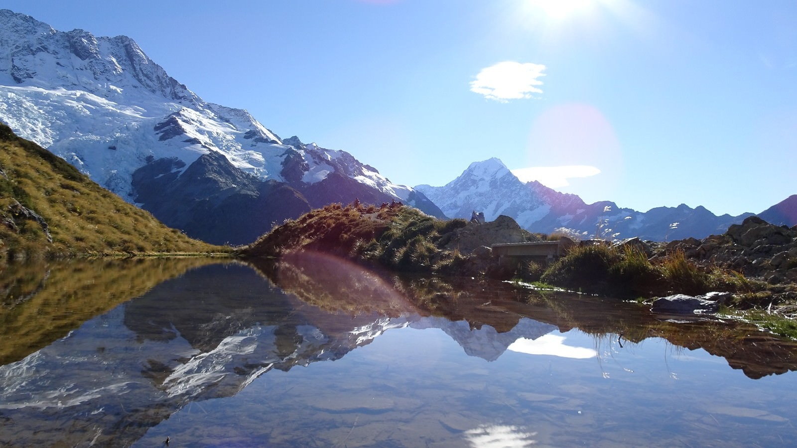 Nz sealy tarns track mount cook barton matthews17 discoverpage detail best travel time