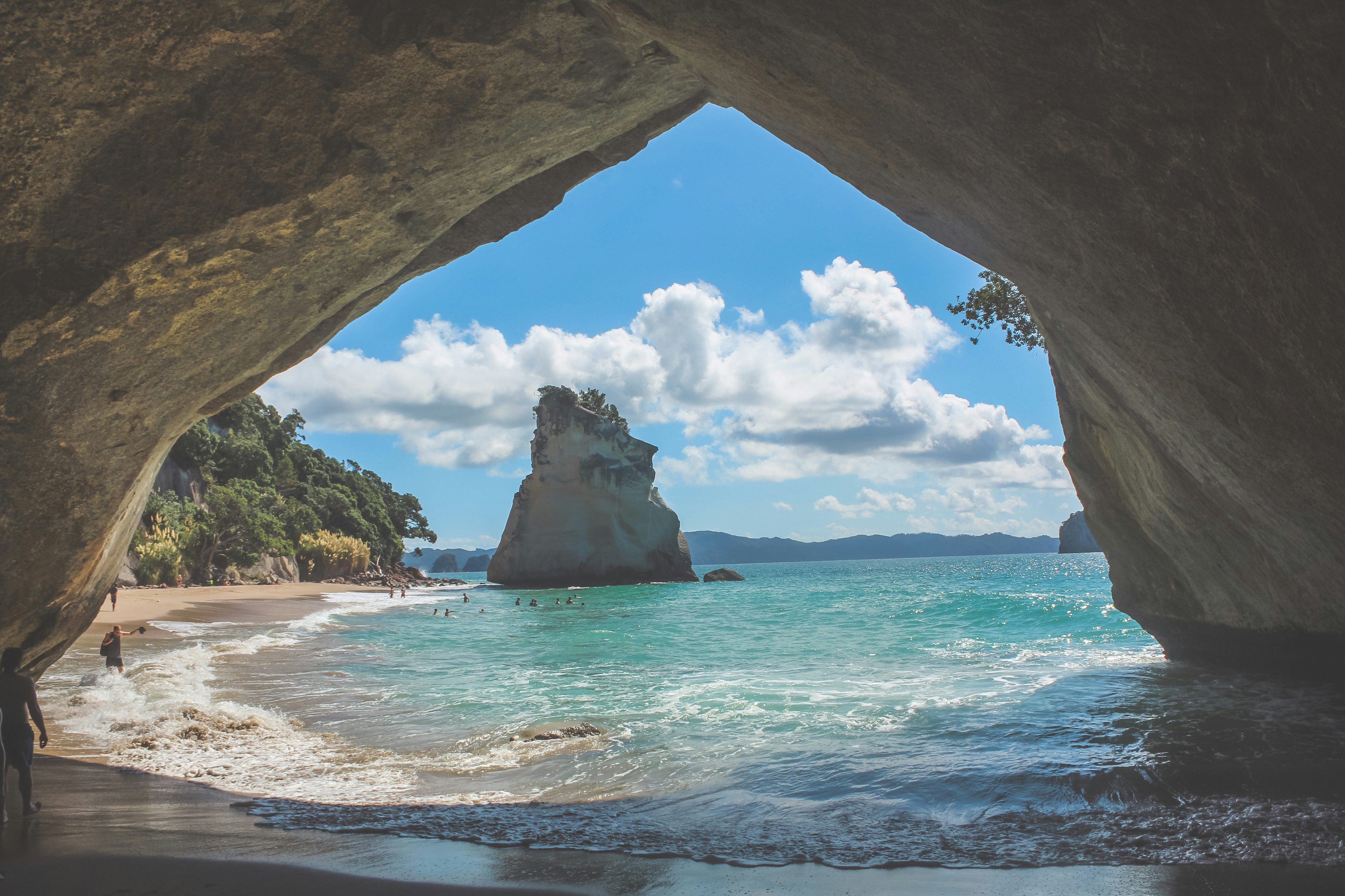 NZ Cathedral Cove arch