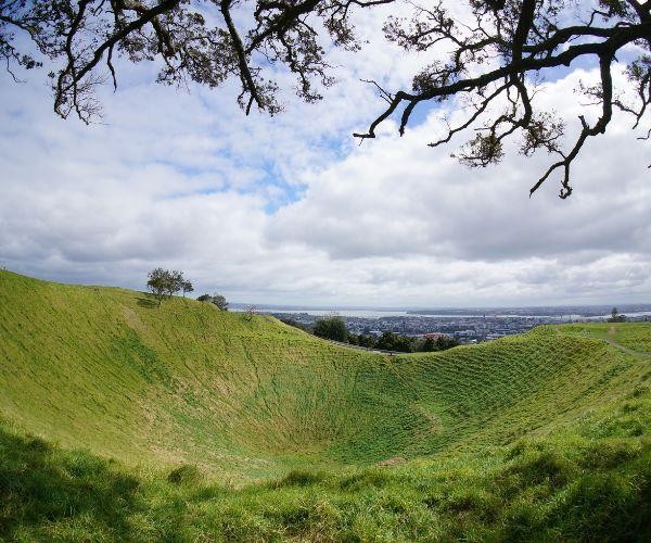 Nz north auckland mount eden crater park