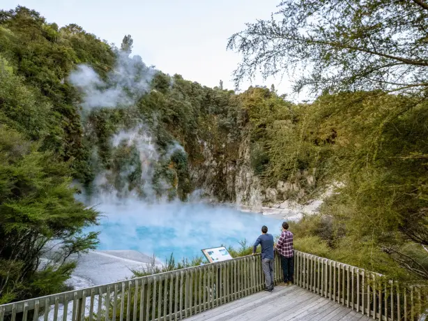 Nz north rotrua Waimangu Volcanic Valley Miles Holden