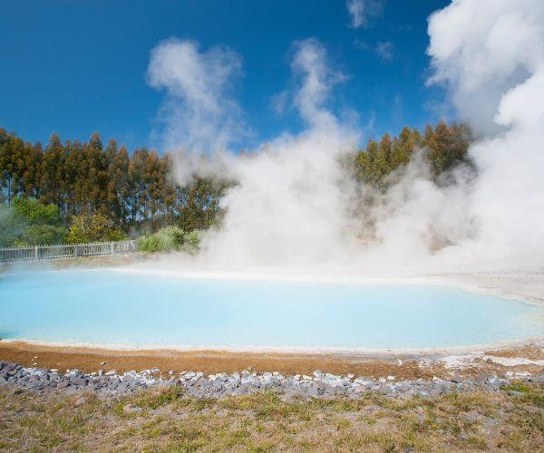 Nz north taupo wairakei terraces spa bath