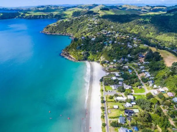 Nz north waiheke island onetangi beach aerial view