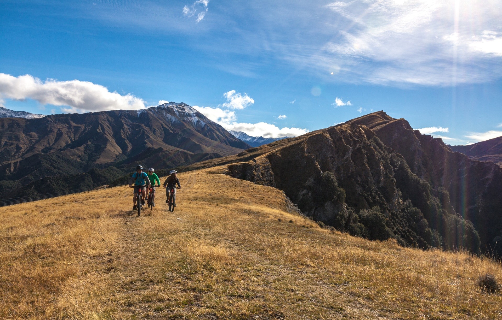 nz-south-mount aspiring-queenstown-cycling