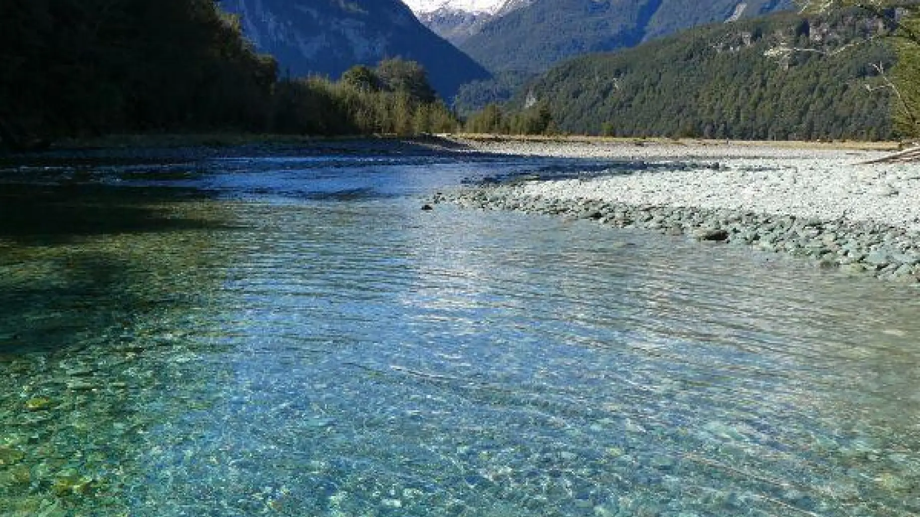 nz-south-mount aspiring-river and mountains