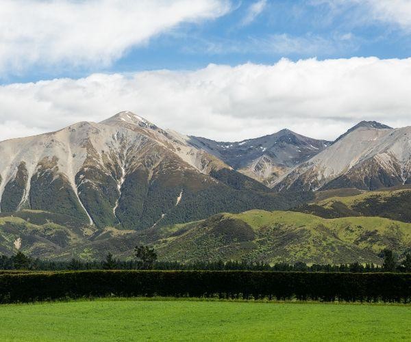 Nz south christchurch tranzalpine railway mountain views