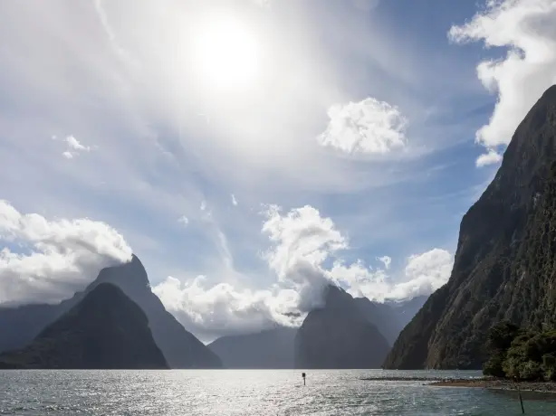 nz-south-fiordland national park-milford sound