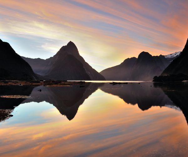 nz-south-fiordland national park-milford sound