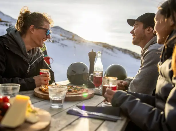 nz-south-queenstown-coronet peak-ski
