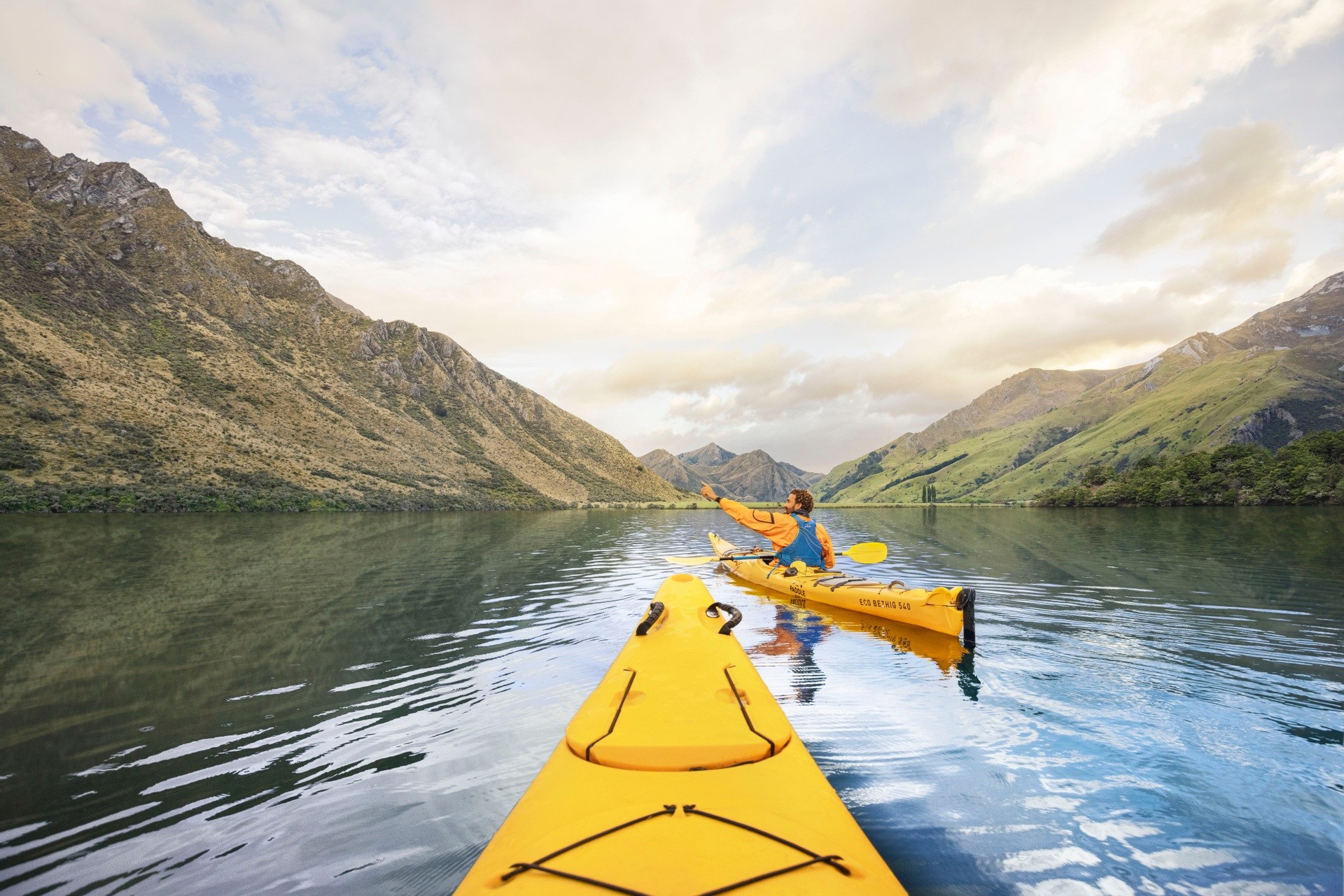 nz-south-queenstown-moke lake-kayak