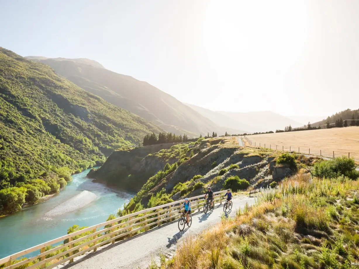 nz-south-queenstown-gibston valley