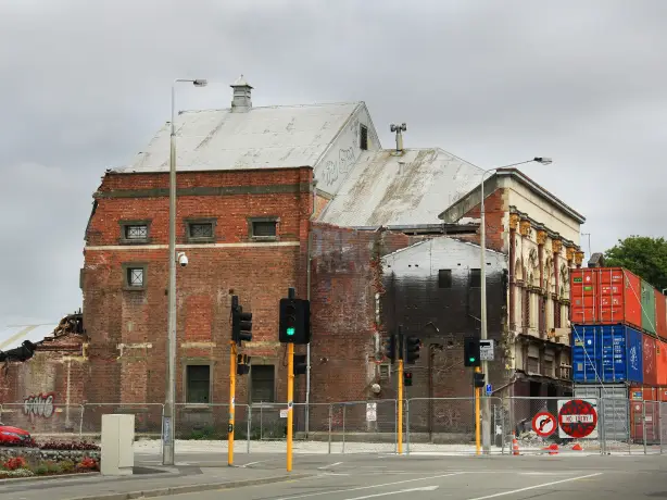 newzealand-south-christchurch-earthquakedamage