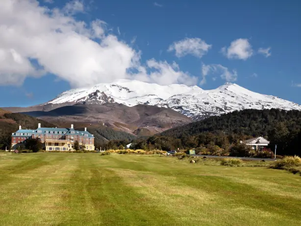 Newzealand north Chateau Tongariro Hotel1