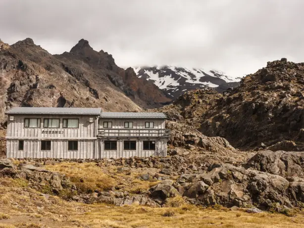 Newzealand north whakapapa hut