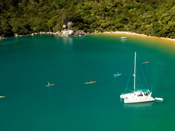Newzealand south abeltasman boat