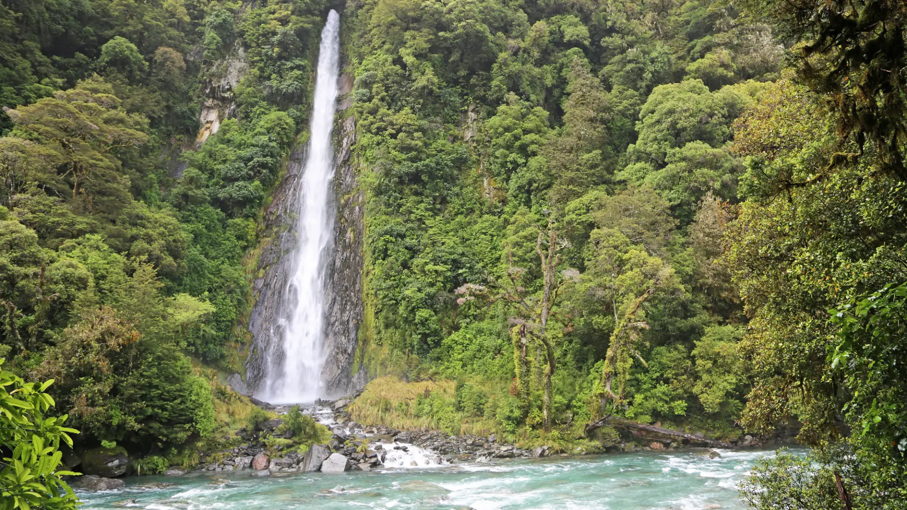 Newzealand south mountaspiring thundercreekfalls