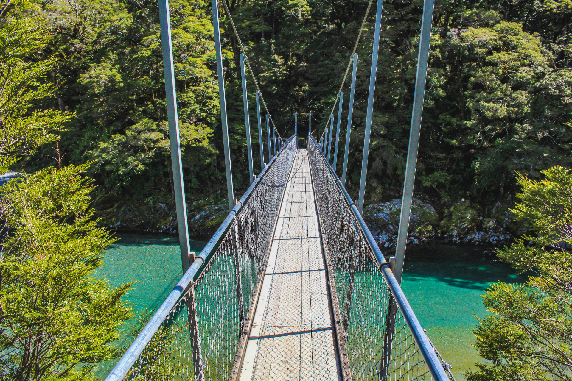 Newzealand south mountaspiring bluepools