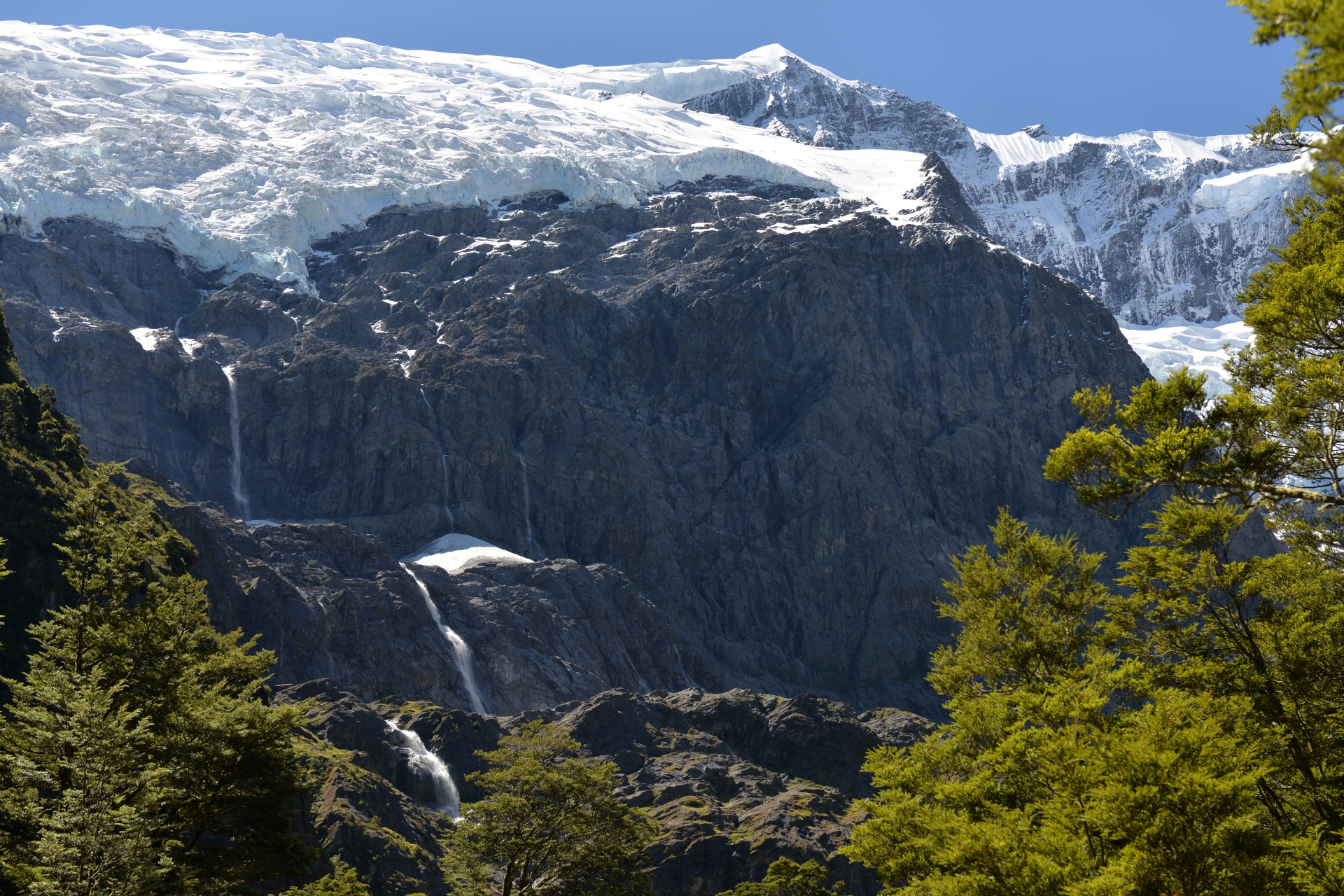Newzealand south mountaspiring robroyglacier