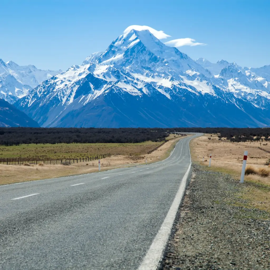 Neuseeland Südinsel Straße zum Mt Cook