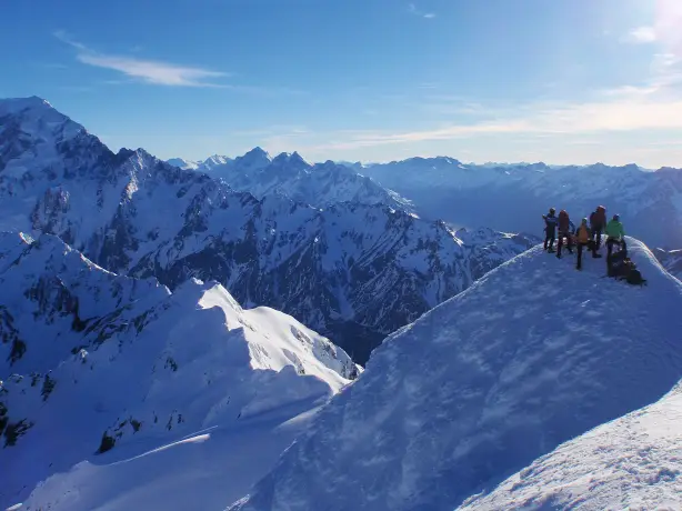 newzealand-south-mountcooknationalpark-climb
