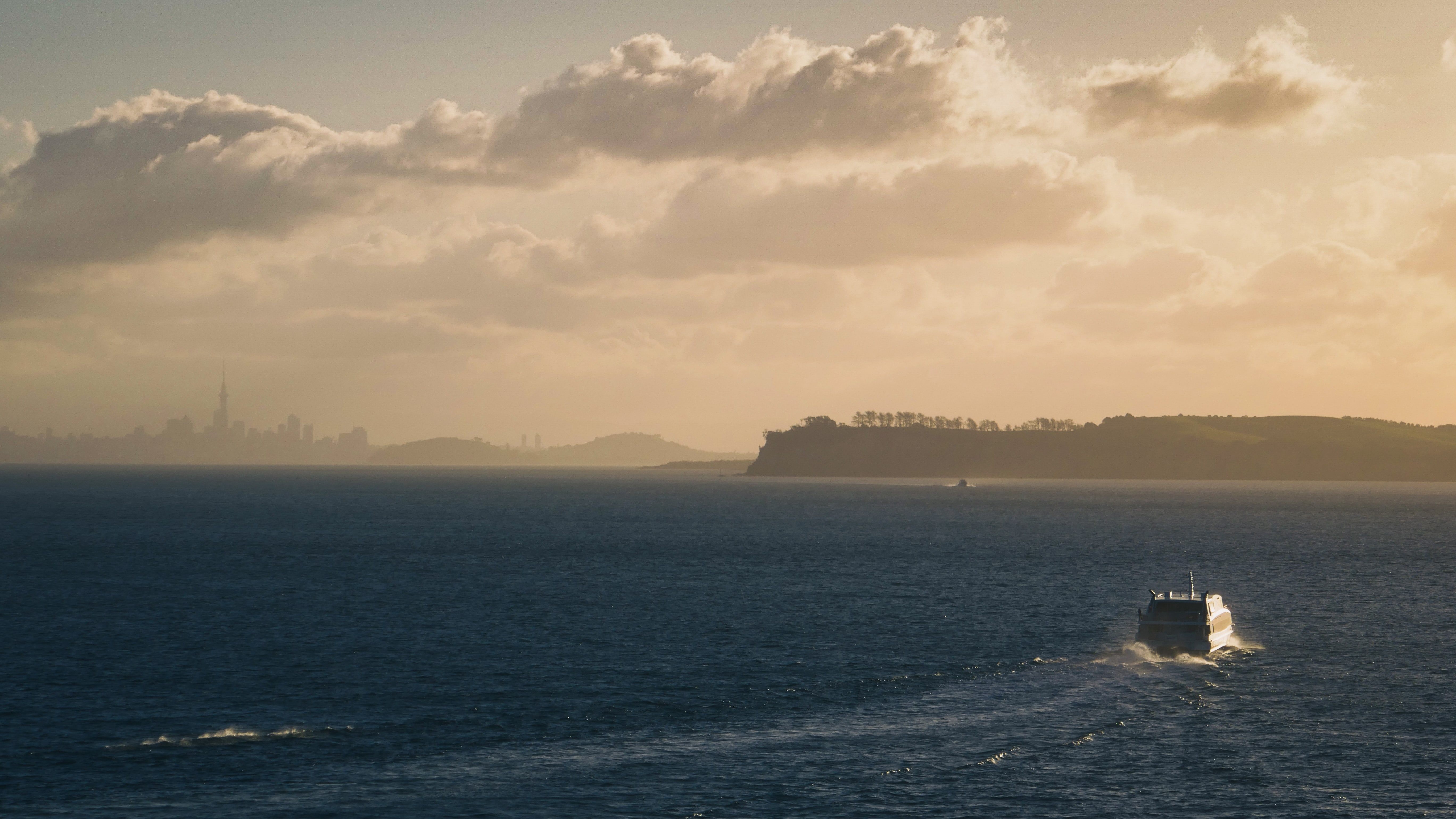 newzealand-north-auckland-ferry