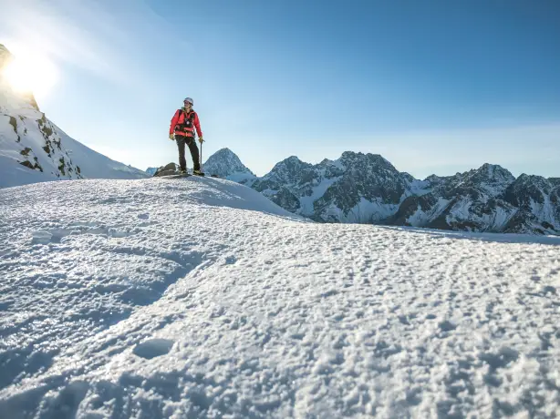 newzealand-south-mountcook-snow