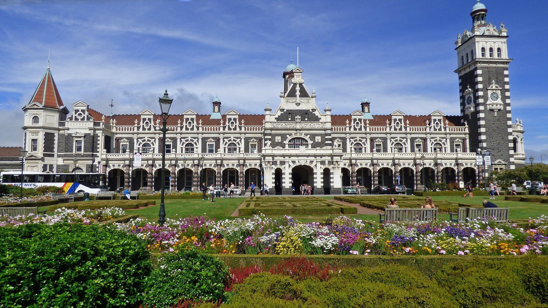 nz-south-dunedin-castle