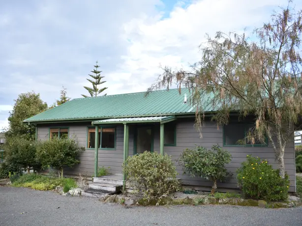 Nz farm cottage 4 family comfortable