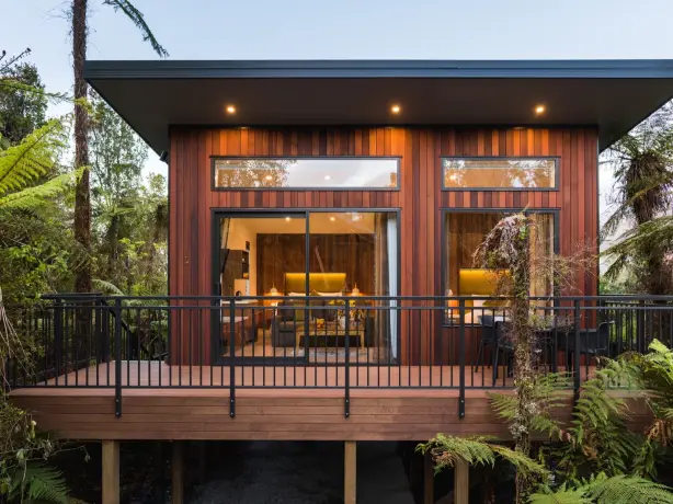 Nz rainforest retreat 1 family very comfortable