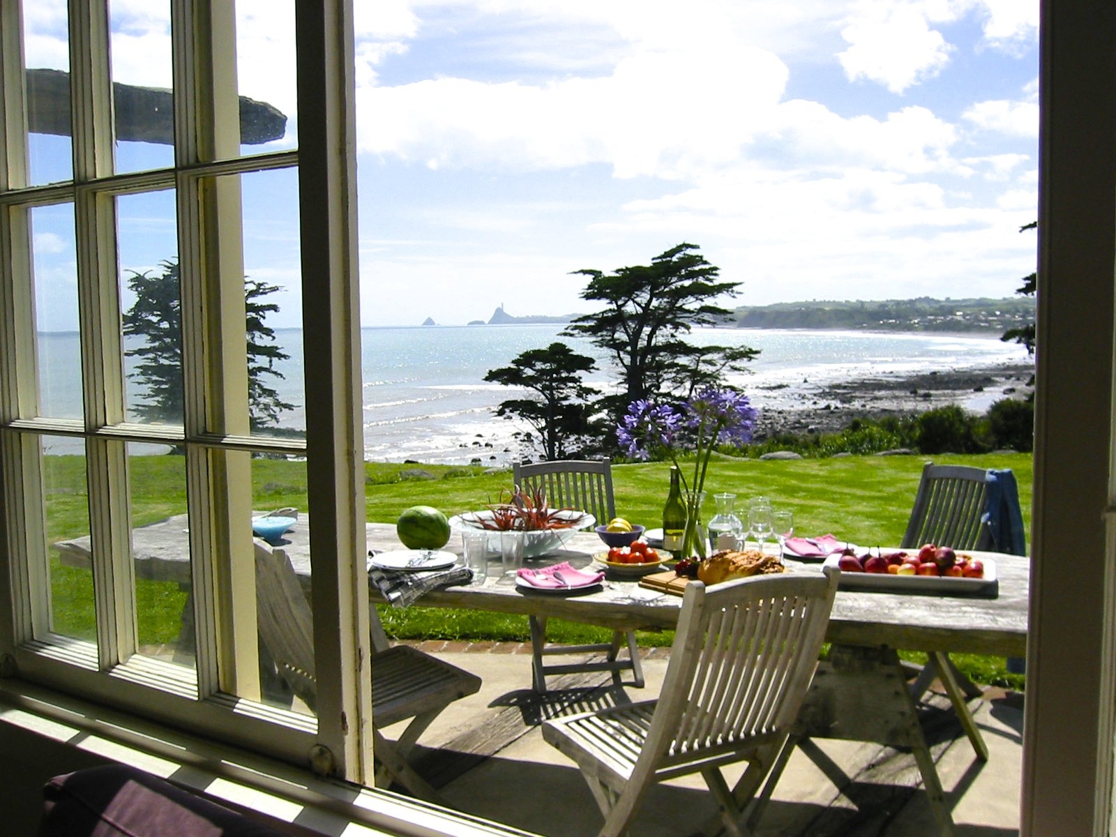 Nz taranaki ahu ahu beach villas terrace with view family very comfortable