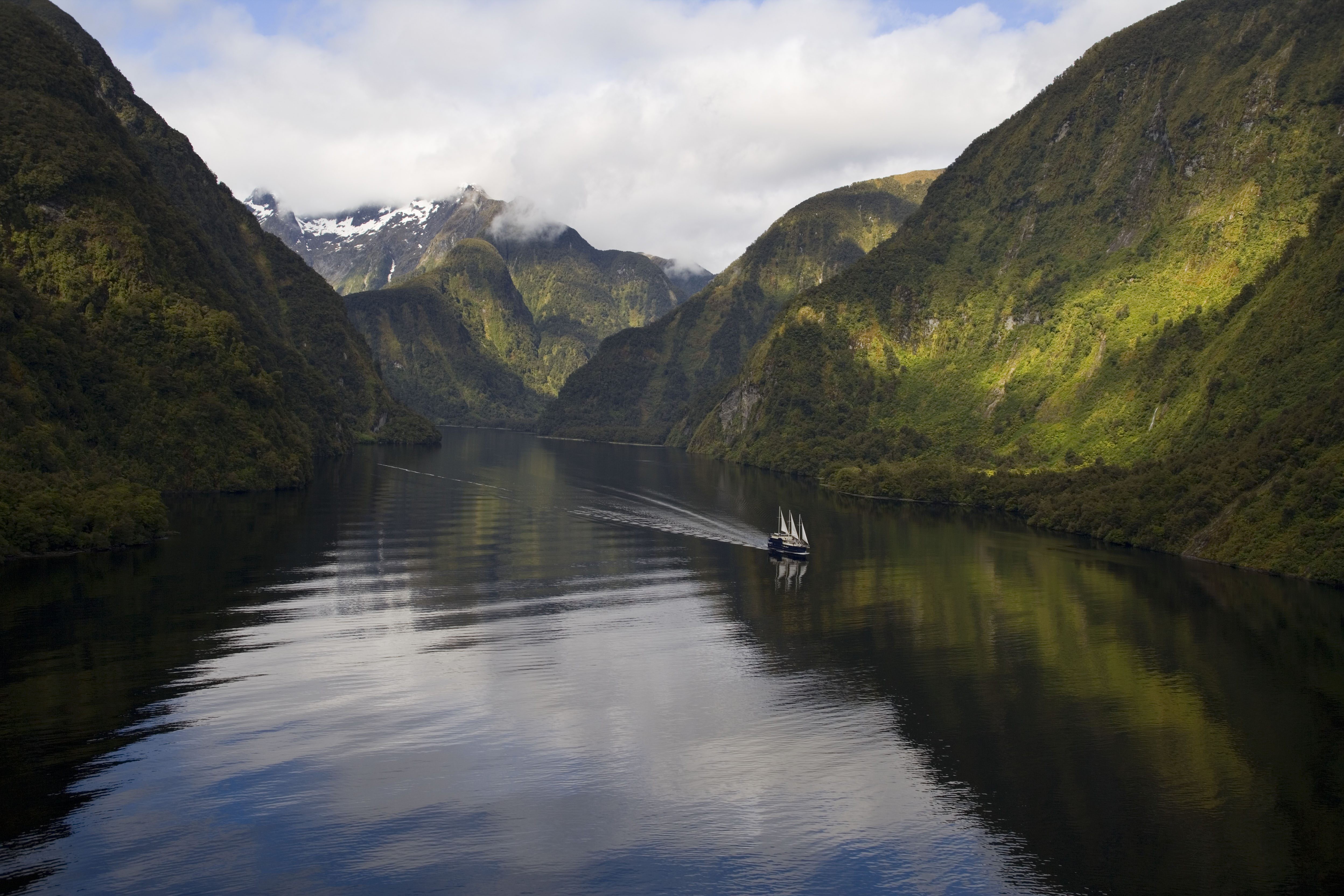 Nz doubtful sound family adults header