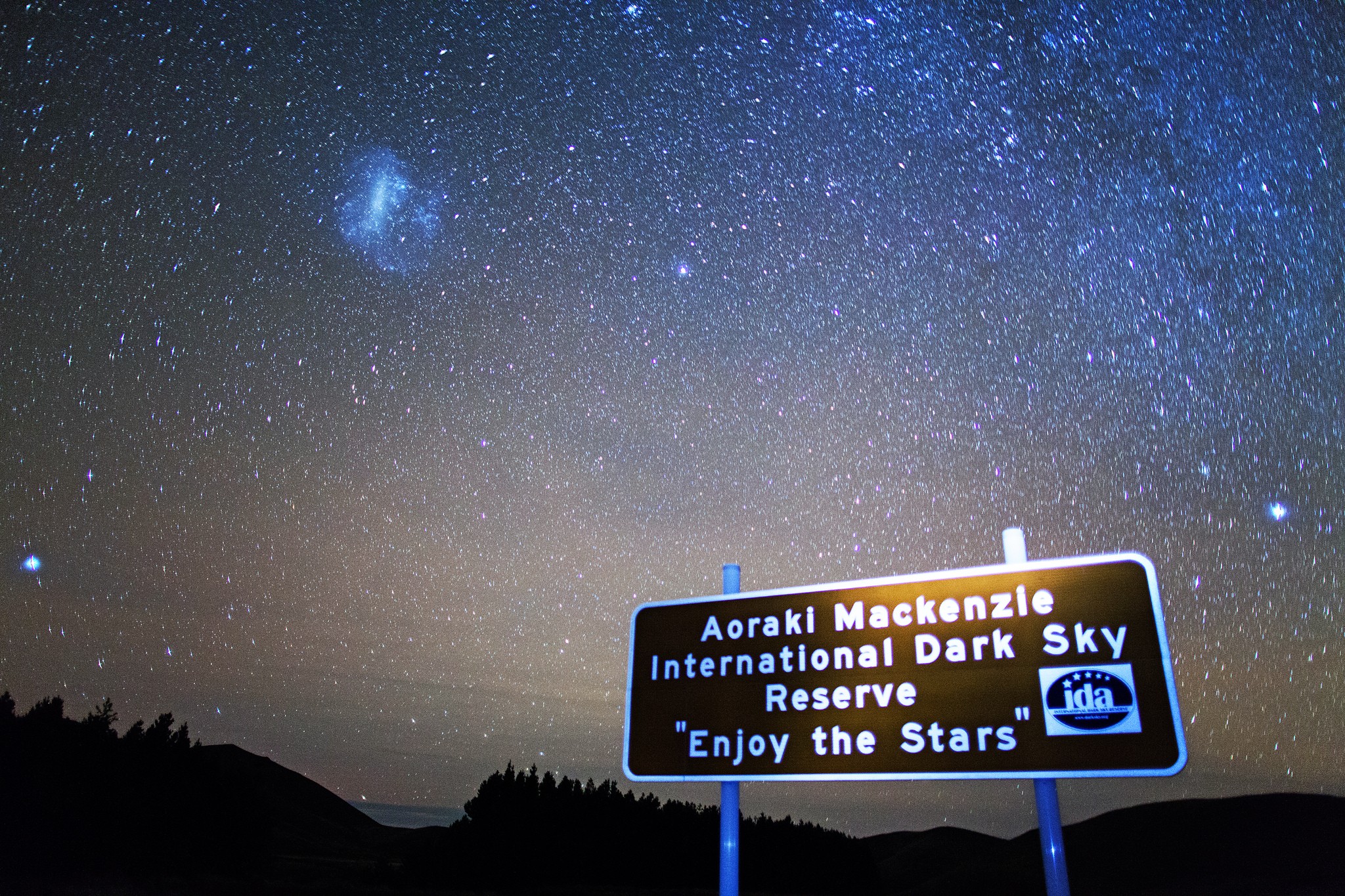 Nz lake tekapo dark sky stars sign family see and do easy going