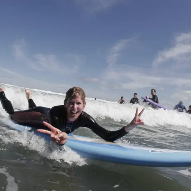 Nz raglan surf school 2 family active