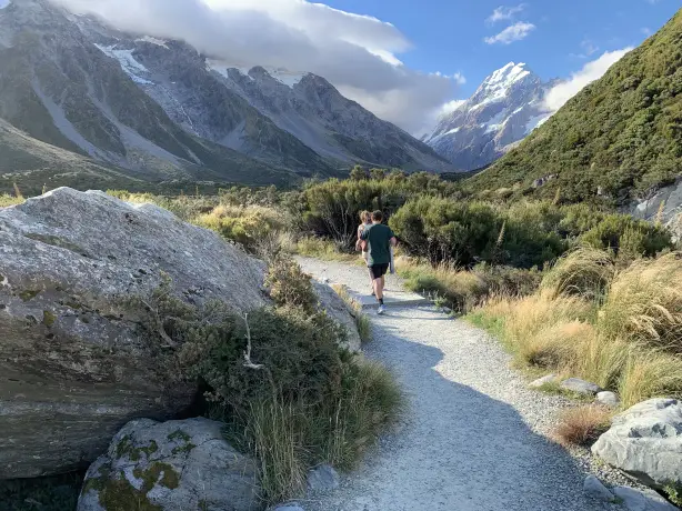 Nz-south- mount cook national park-hiking