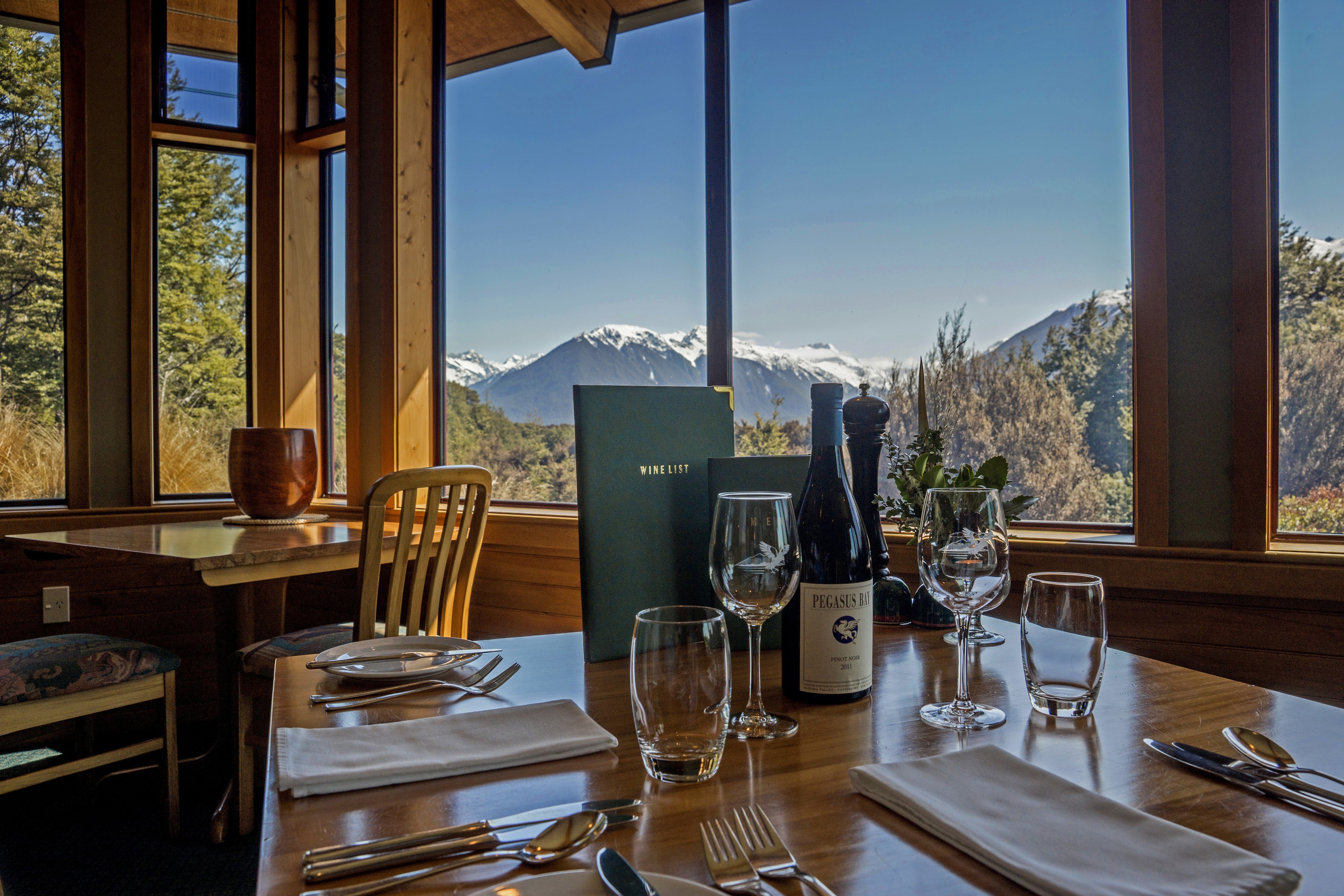 Nz arthurs pass lodge dinner nature view friends stays luxury