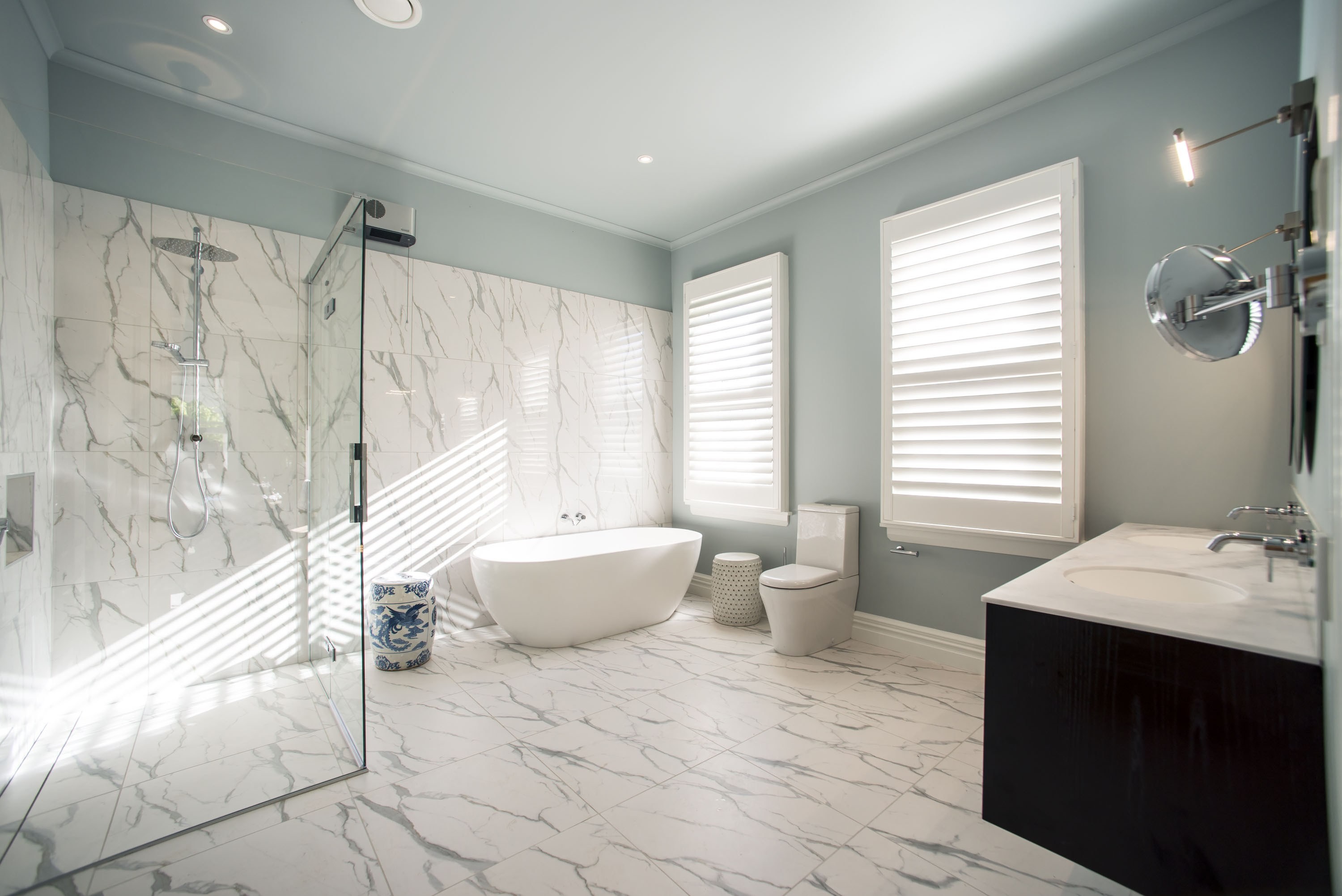 Nz marlborough lodge bathroom view solo stays luxury