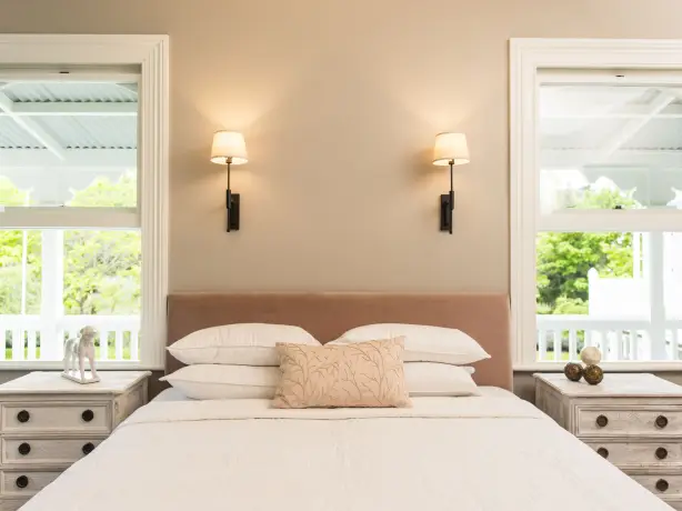 Nz marlborough lodge bedroom view solo stays luxury