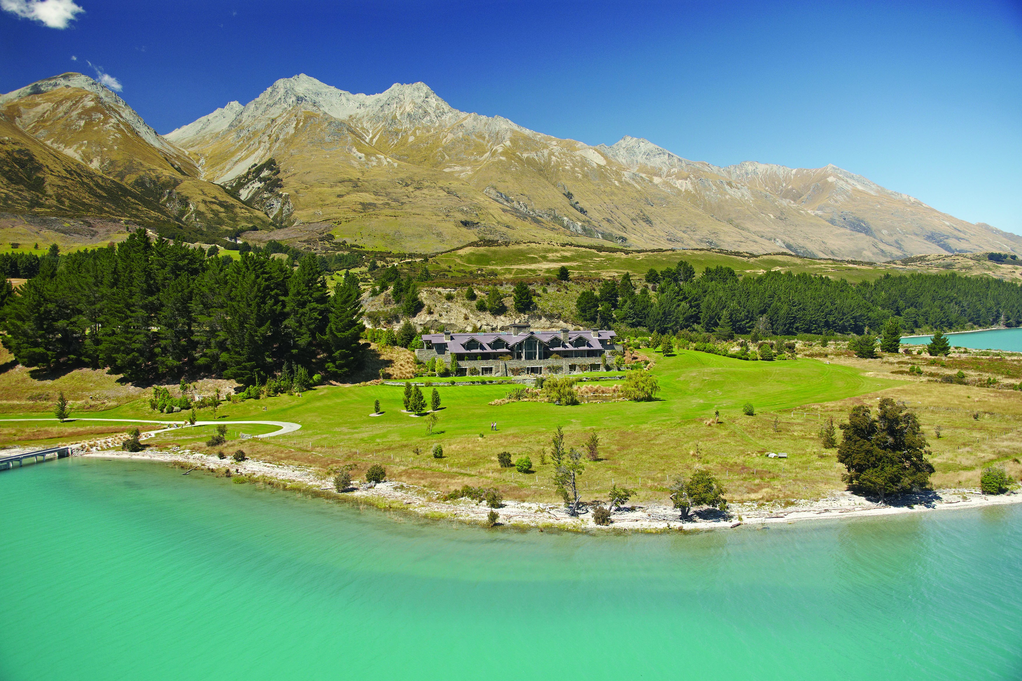Nz glenorchy lodge nature mountain view solo stays luxury