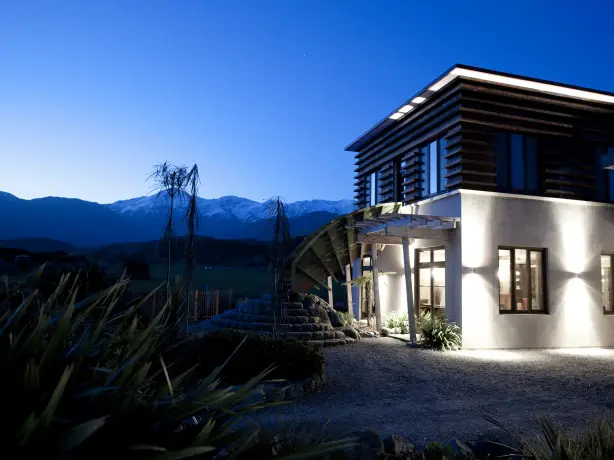Nz hapuku lodge kaikoura lodge solo luxury