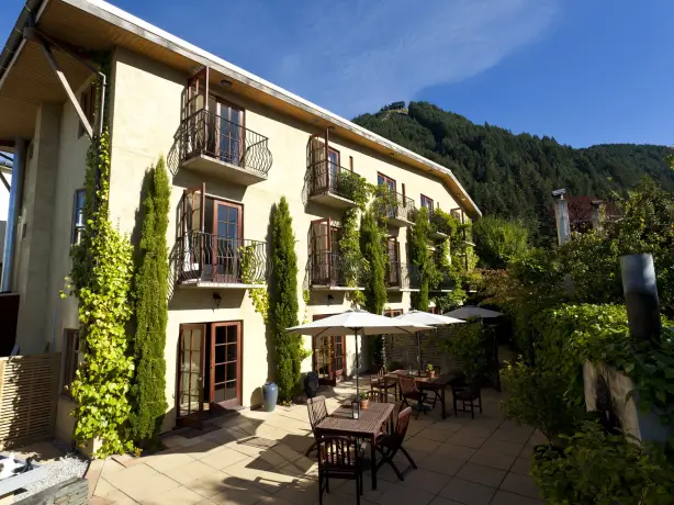 Hotel accommodation in the mountains of New Zealand