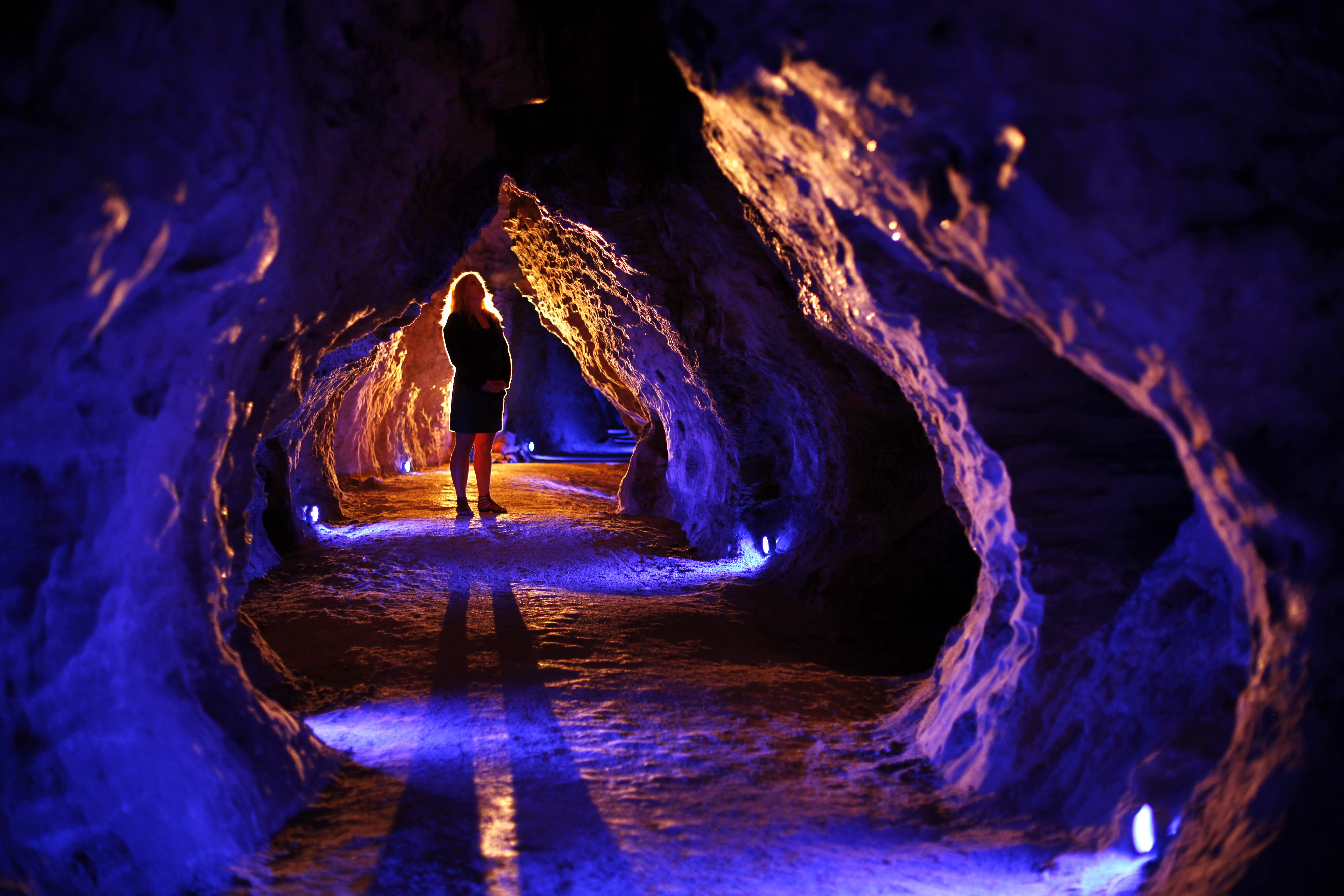 Nz waitomo glowworms 1 solo easygoing
