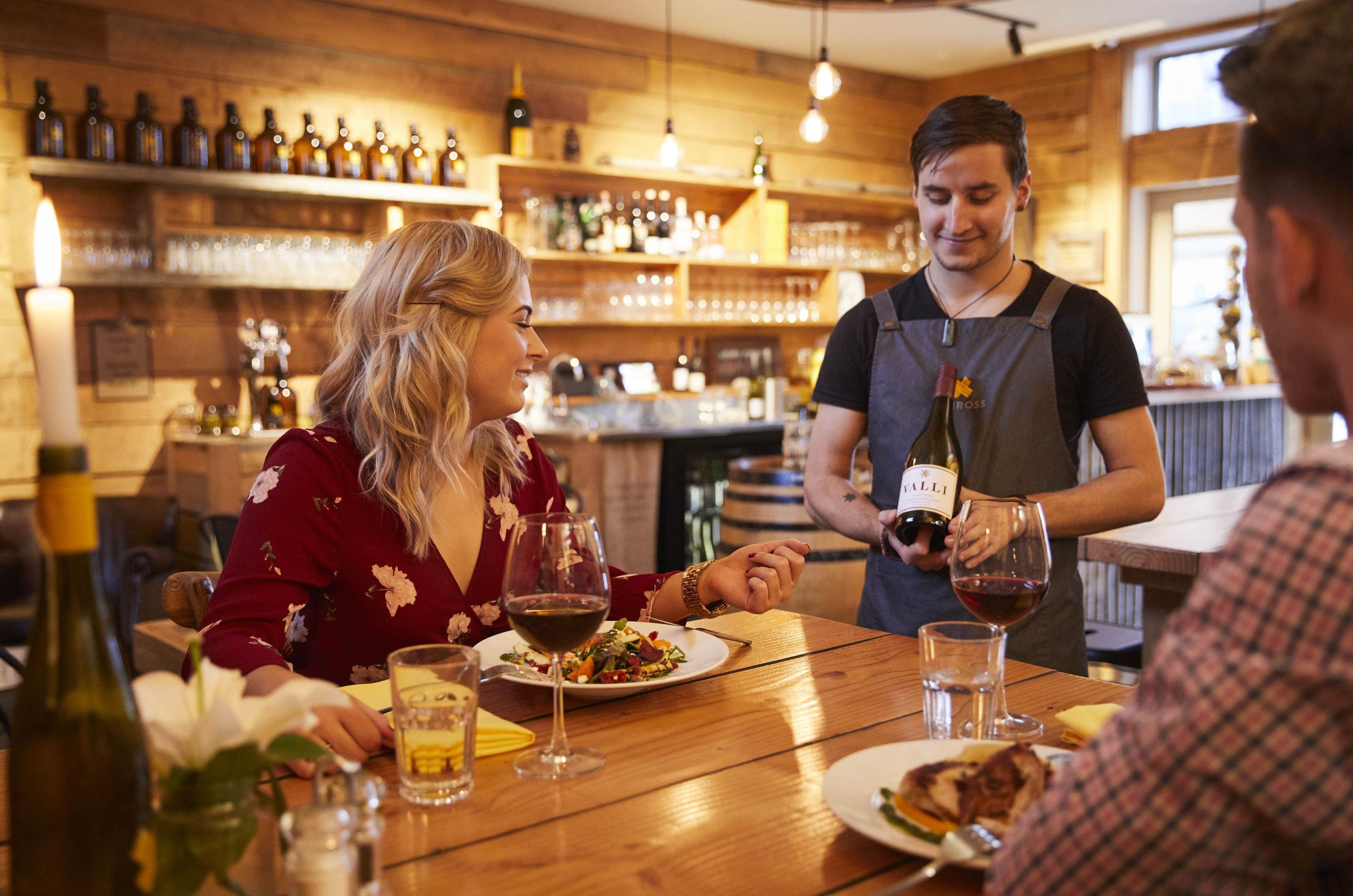 nz-queenstown-cottage-winery-partner-accommodation-comfortable